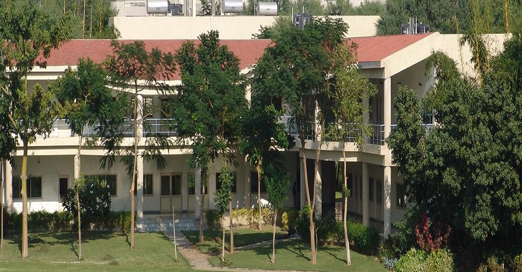 Dhirubhai Ambani Institute of Information and Communication Technology